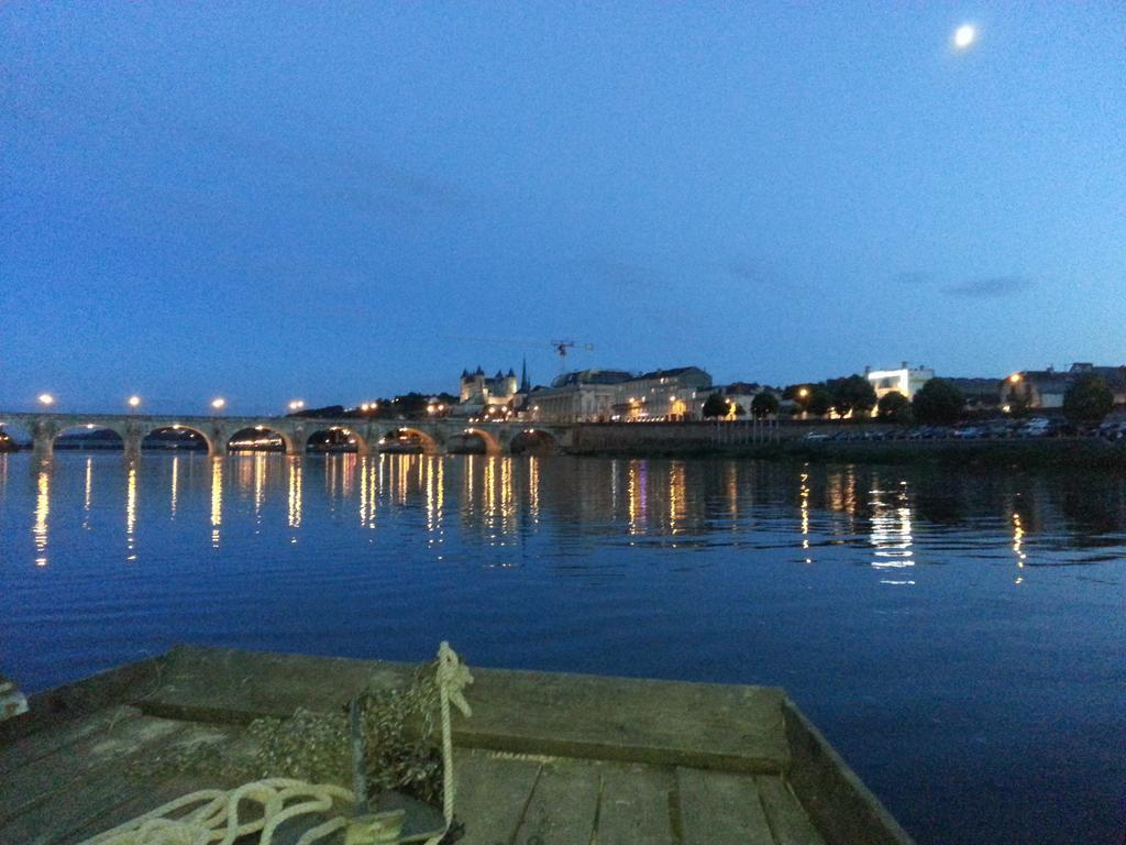Different Holidays Saumur Ngoại thất bức ảnh