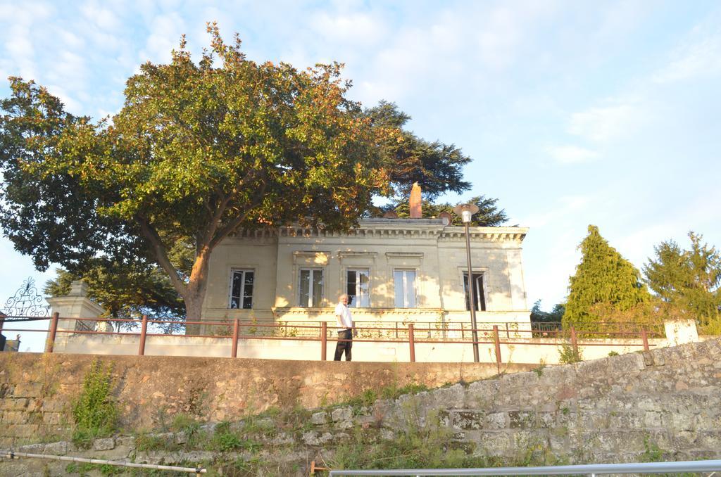 Different Holidays Saumur Ngoại thất bức ảnh