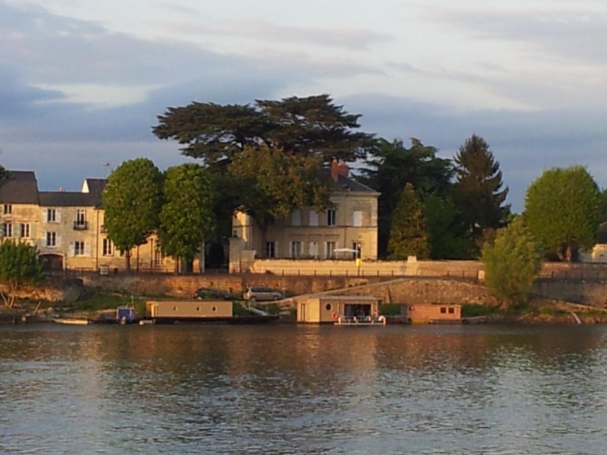 Different Holidays Saumur Ngoại thất bức ảnh