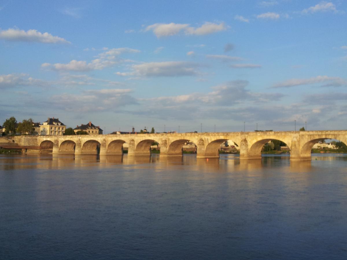 Different Holidays Saumur Ngoại thất bức ảnh